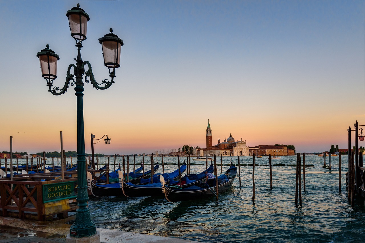 Екскурзия до Венеция - Святата Република! 4 дни, 3 нощувки със закуски и самолетен билет!