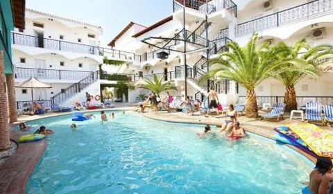 Юли и август на море в Гърция! 5 нощувки, закуски и вечери в Hanioti Grand Victoria 3*, Халкидики!