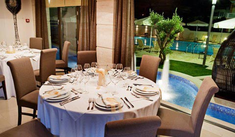През Септември  в Гърция! 3 нощувки със закуски и вечери в Danai Hotel and Spa 4* за 222 лв!