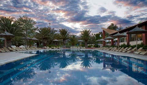 01-06.май: 3 нощувки със закуски и вечери в Alexandra Beach Spa 4*, о. Тасос!