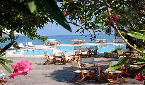 Почивка в Гърция през м.Юни! 3 нощувки със закуски и вечери в Maranton Beach Hotel 3*, о.Тасос!