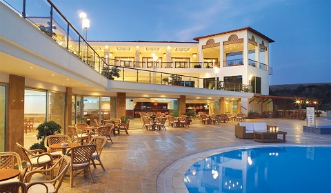 Почивка в Гърция през м.Юни! 3 нощувки със закуски и вечери в хотел Alexandros Palace 5*, Халкидики!