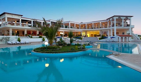 На море в Гърция през м.Юни ! 3 нощувки със закуски и вечери в хотел Alexandros Palace 5*, Халкидики!