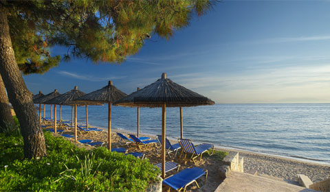 Почивка в Гърция през м.Юли и м.Август! 4 нощувки със закуски и вечери в хотел Portes Beach 4*, Халкидики!