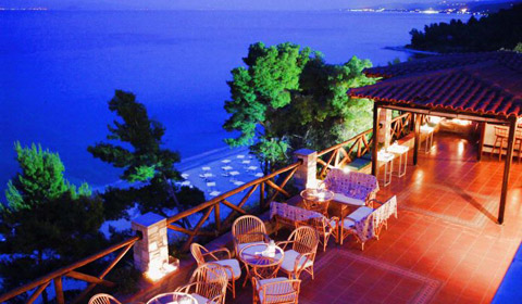 На море в Гърция през м.Септември ! 3 нощувки със закуски и вечери в хотел Alexander the Great 4*, Халкидики!