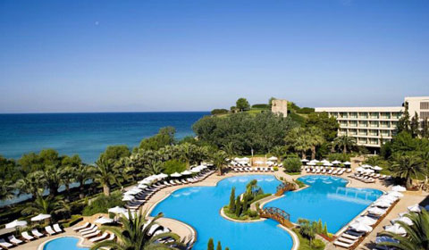 Луксозна почивка в Гърция през м.Април! 5 нощувки със закуски, обяди и вечери в Sani Beach Hotel & Spa 5*, Халкидики!
