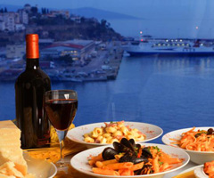 Нова Година в Гърция 2024: 3 нощувки със закуски + 2 стандартни вечери + Гала вечеря в хотел Airotel Galaxy 4*, Кавала! Дете до 2.99г. - безплатно!