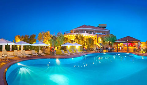 3 нощувки със закуски и вечери в хотел Ocean Beach 4*, о.Тасос, Гърция през Май!