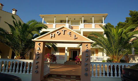 На море в Гърция през Юли и Август! 5 нощувки, All Inclusive в Calypso Hotel Siviri 2*+, Халкидики!