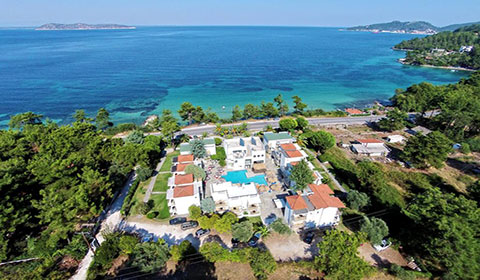 През Май и Юни: 3 нощувки със закуски и вечери в Esperides Sofras Hotel 3*, о.Тасос, Гърция!