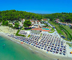 7 нощувки със закуски в хотел Elani Bay Resort 4*, Халкидики, Гърция през Август!