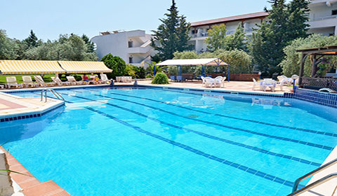 5 нощувки със закуски и вечери в хотел Astris Sun 2*, о.Тасос, Гърция през Септември!