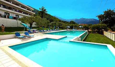 5 нощувки със закуски и вечери в Aloe Hotel 3*, о.Тасос, Гърция през Юни!