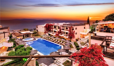 Майски празници: 3 нощувки със закуски и вечери в хотел Olympion Sunset 5*, Халкидики, Гърция! Дете до 11.99г. - безплатно!