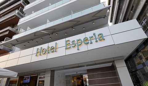 През Юли и Август: 2 нощувки със закуски в Esperia Hotel 3*, Кавала, Гърция!