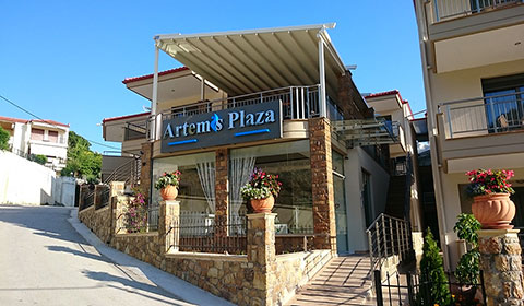 4 нощувки със закуски в хотел Artemis Plaza 3*, Халкидики, Гърция през Юли!