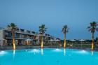 Ранни записвания: 5 нощувки със закуски и вечери в хотел Portes Lithos Luxury Resort 5*, Халкидики, Гърция през Май! Дете до 11.99г. - безплатно!