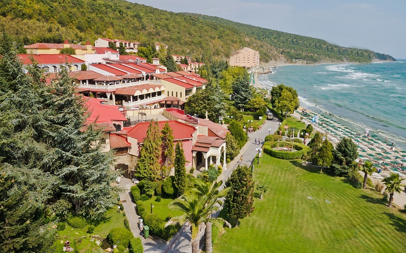 Ранни записвания: 7 нощувки All Inclusive във вили Елените през Август! Дете до 11.99г. - безплатно!