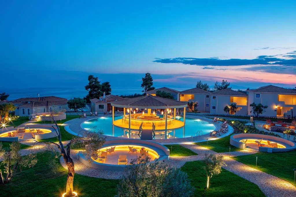 Черен петък 2024! 3 нощувки, All Inclusive в Ajul Luxury Hotel & SPA Resort 5*, Халкидики, Гърция през Май и Юни! Дете до 12.99г. - безплатно!