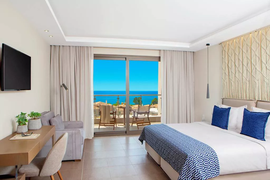 Черен петък 2024! 3 нощувки, All Inclusive в Ajul Luxury Hotel & SPA Resort 5*, Халкидики, Гърция през Май и Юни! Дете до 12.99г. - безплатно!
