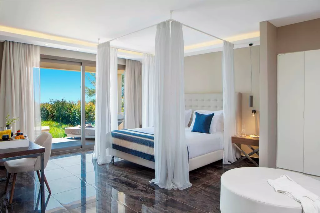 Черен петък 2024! 3 нощувки, All Inclusive в Ajul Luxury Hotel & SPA Resort 5*, Халкидики, Гърция през Май и Юни! Дете до 12.99г. - безплатно!
