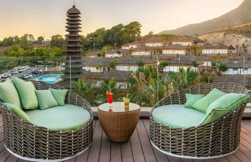 Семейна почивка в Magic Natura Animal, Waterpark Polynesian Lodge Resort 4*, Испания! 7 нощувки, All Inclusive, самолетен билет и трансфер!