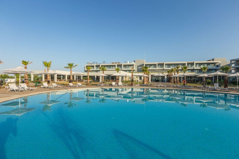 5 нощувки, All Inclusive в хотел Blue Lagoon Queen 5*, Халкидики, Гърция през Август! Дете до 12.99г. - безплатно!