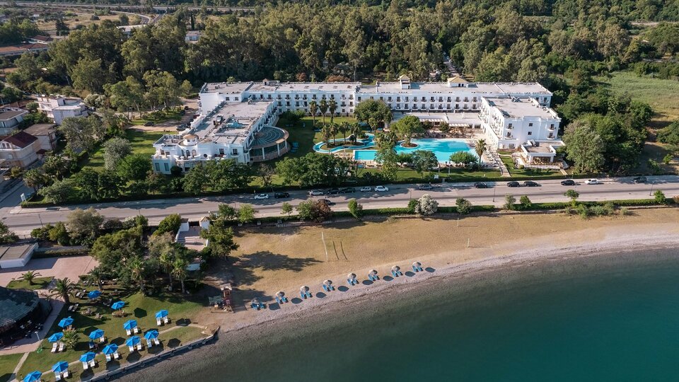 Ранни записвания: 5 нощувки със закуски и вечери в хотел Mitsis Galini 5*, Гърция през Май! Деца до 1.99г. - безплатно!