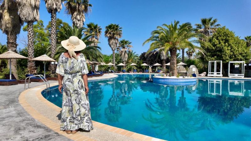 2 нощувки със закуски и вечери в хотел Palma Village 4*, Халкидики, Гърция през Септември!