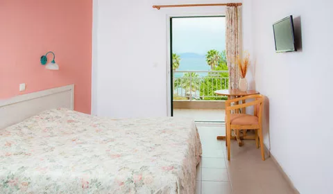 5 нощувки със закуски и вечери в хотел Corfu Senses Resort 3* през Май, о. Корфу!